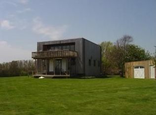 411 Jobs Ln, Water Mill, NY 11976