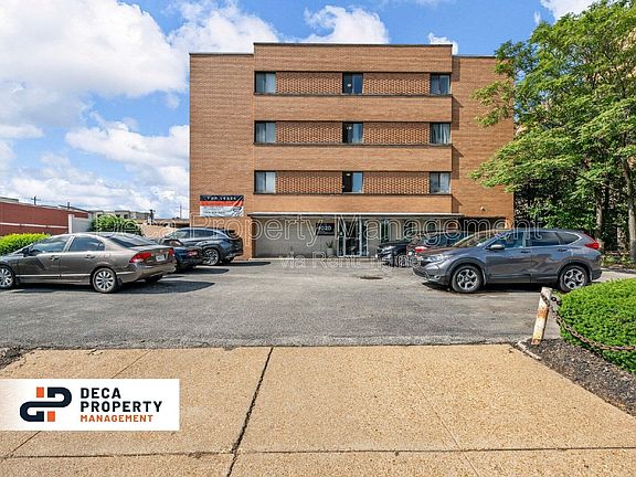 2nd image of 4020 Lindell Blvd