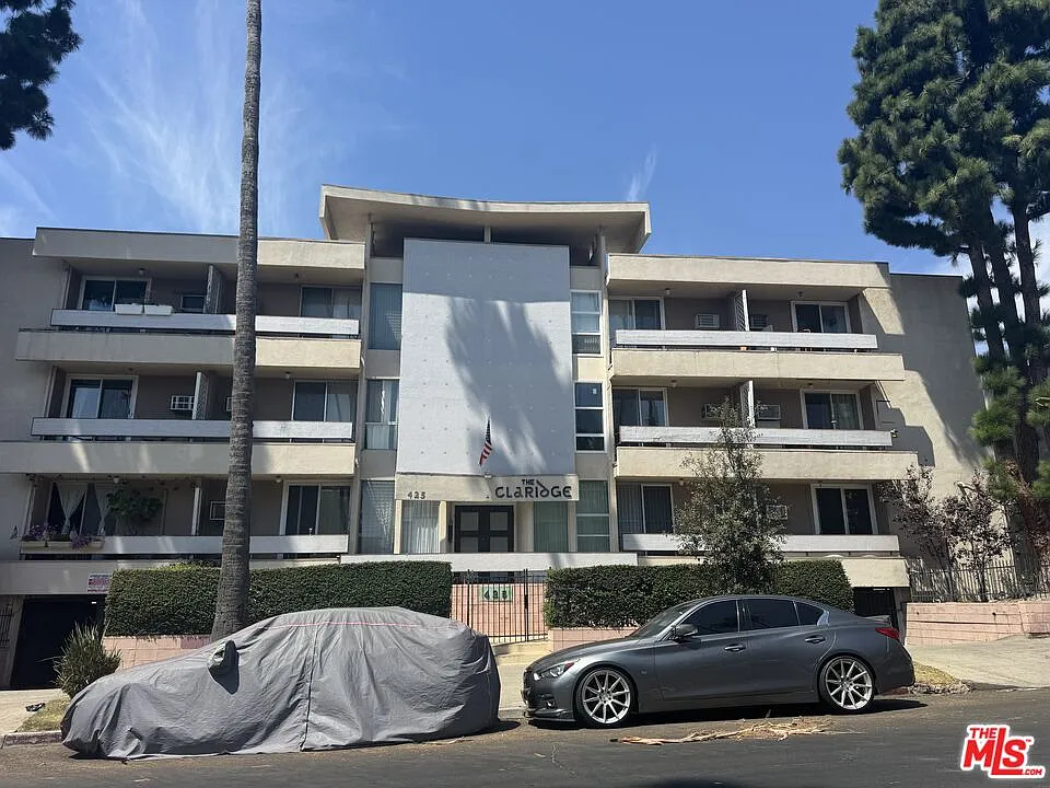 425 S Kenmore Ave #311