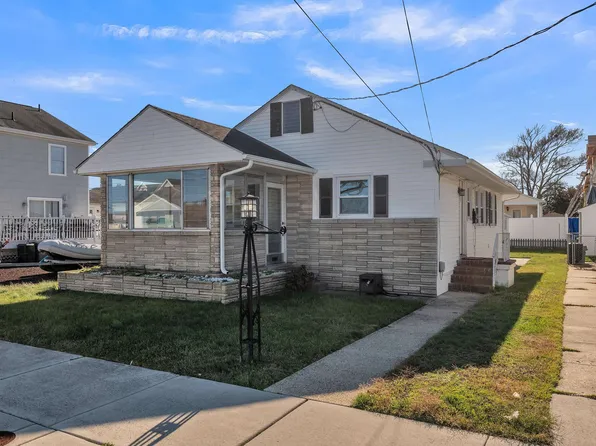 102 W Saint Paul Ave, Wildwood Crest, NJ 08260