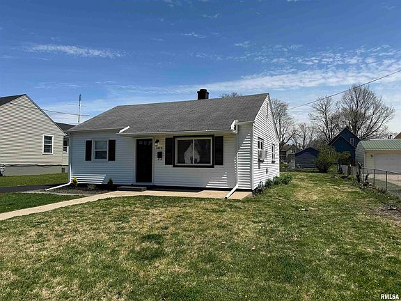 2nd image of 1079 Huber Ave