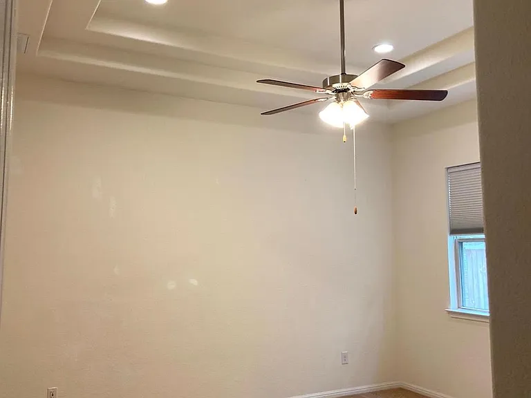 2918 Zelma Dr — Photo 18