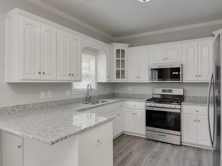 201 Dorset Dr — Photo 13