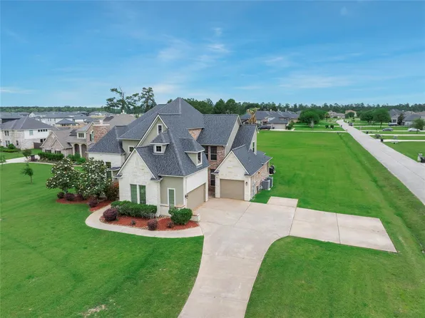 11710 Grandview Dr, Montgomery, TX 77356