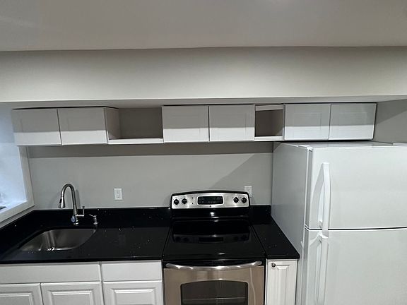 2nd image of 76 Northwood Dr