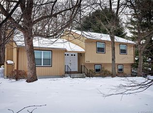 359 Tunxis Ave, Bloomfield, CT 06002