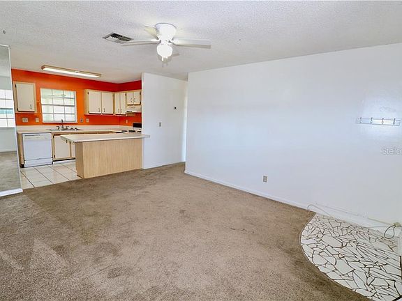 5th image of 4379 SE 49th Ct