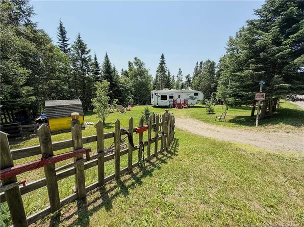 972 Portage Vale Rd, Cardwell, NB E4Z 3E4