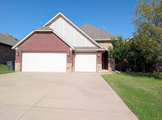 2349 Santa Monica St, Edmond, OK 73034