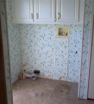 mud room-4 washer/dryer