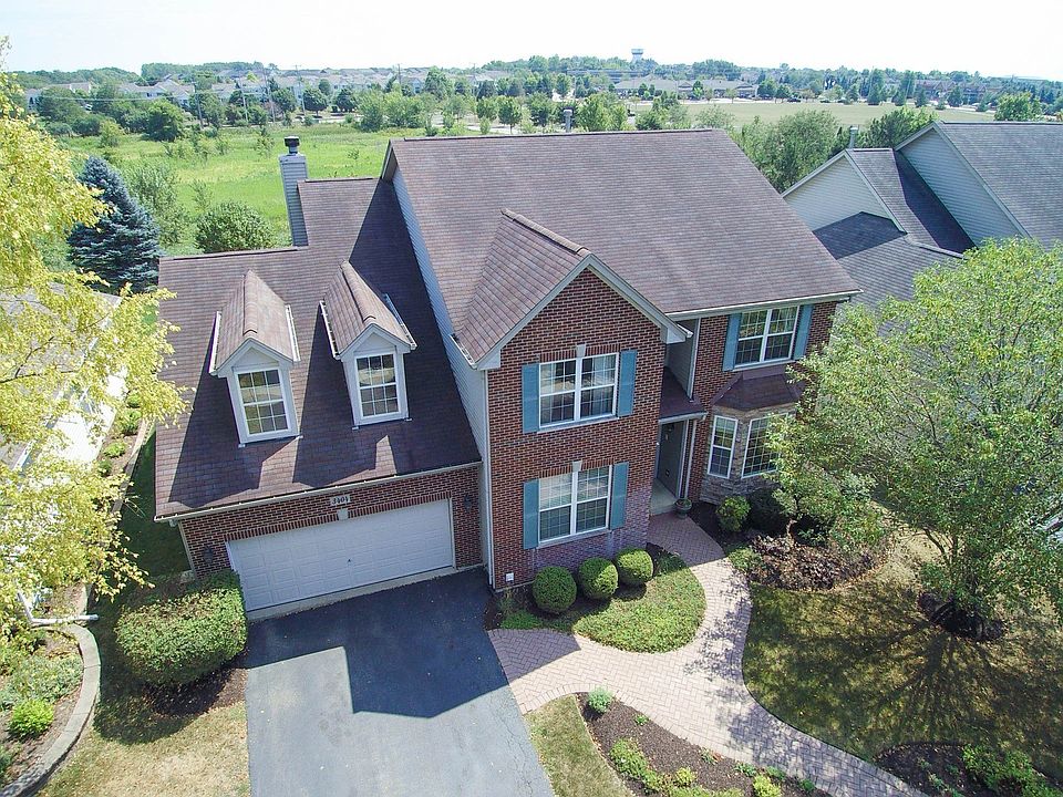 1st image of 3404 Antoine Pl