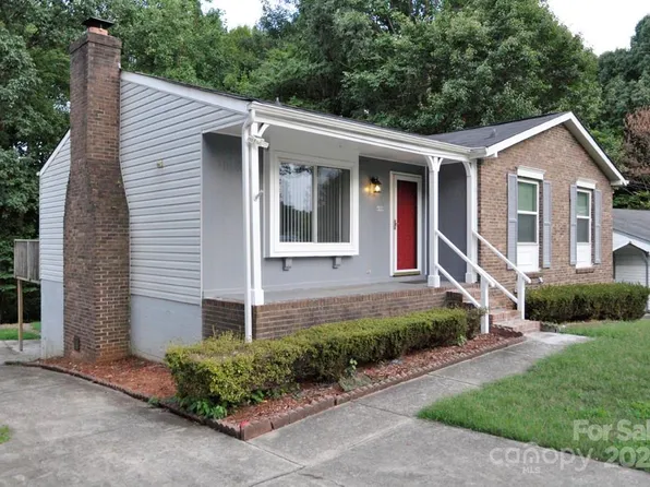 4806 Garvis Dr, Charlotte, NC 28269