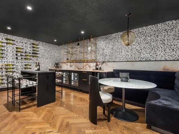 125 East 65th Street image 19 of 25