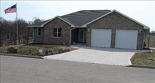 2nd image of 346 Diamond Oaks Dr