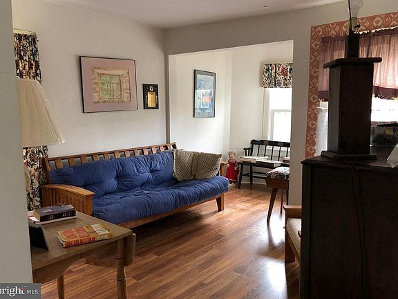 5th image of 522 Irving Ave