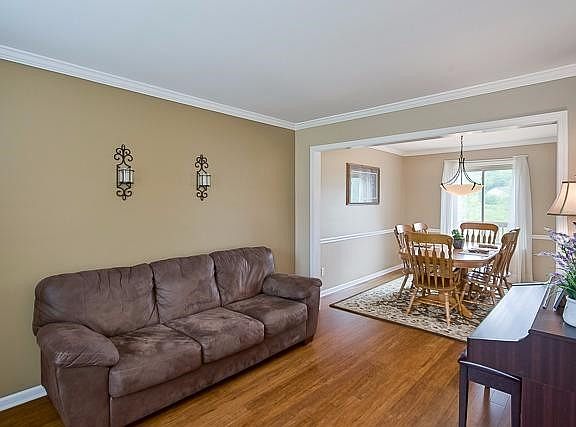 4th image of 1080 Saint Andrews Dr