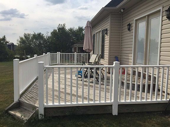 3rd image of 2031 Russell Dr