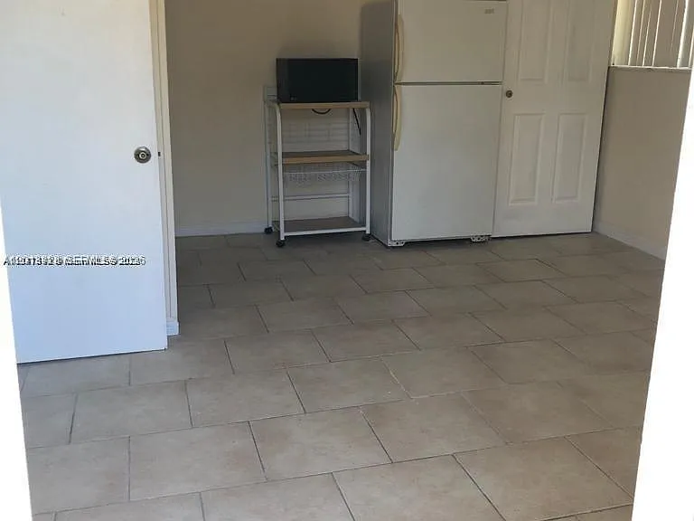 5411 Ravenswood Rd #7A — Photo 2