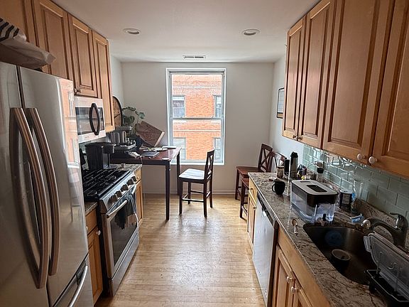 2nd image of 569 W Arlington Pl #3