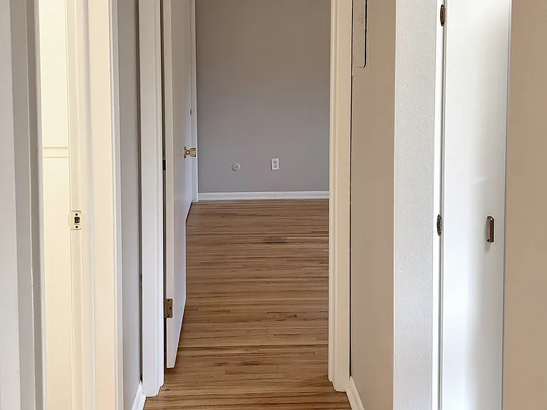 Highland Terrace — Photo 29