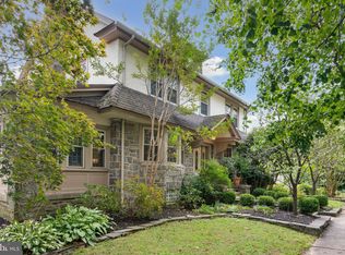 2618 W Darby Rd, Havertown, PA 19083