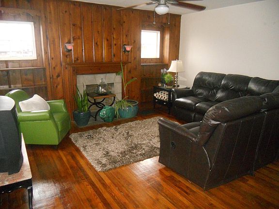 2nd image of 1595 King Ave