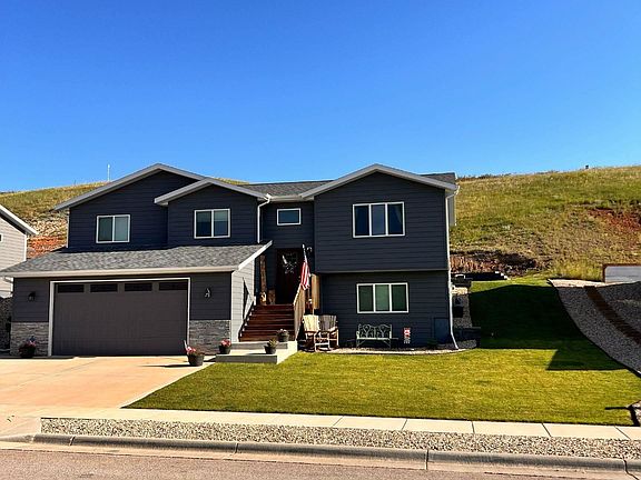 2nd image of 2659 Meadow Dr