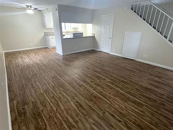 2nd image of 1060 Bennett Ave APT 6