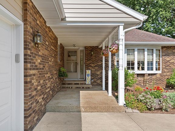 5th image of 2170 Diablo Dr SE