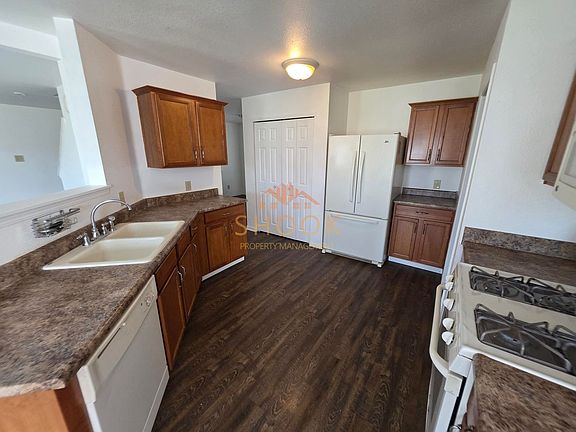 4th image of 4626 Peebleshire Ln