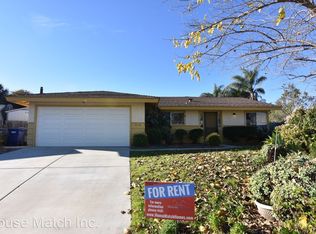 319 Retreat Ct, Fallbrook, CA 92028
