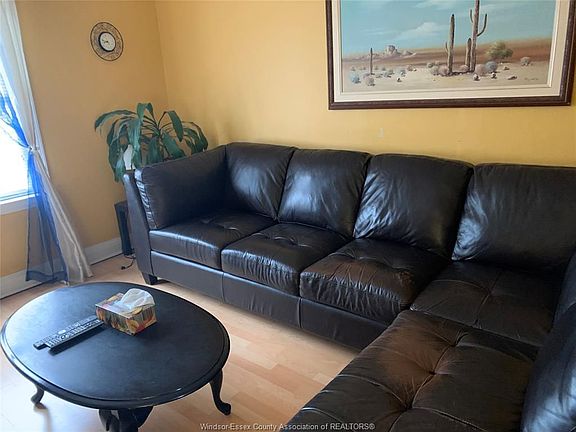 5th image of 2739A Seminole St