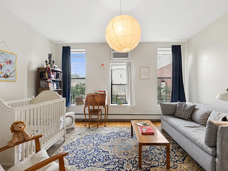 67 Bond St #2 — Photo 6