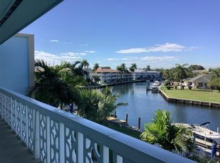 455 Golden Isles Dr APT 305, Hallandale, FL 33009