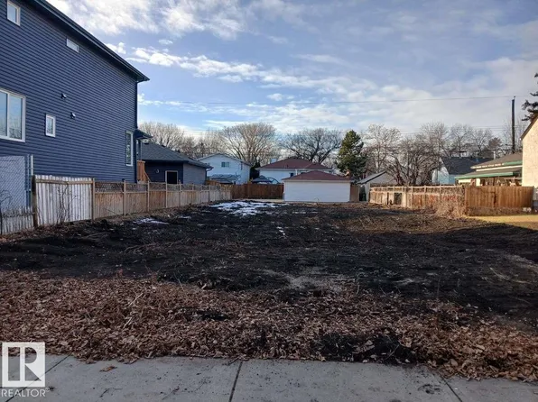 12330 91st St NW, Edmonton, AB T5B 4C5