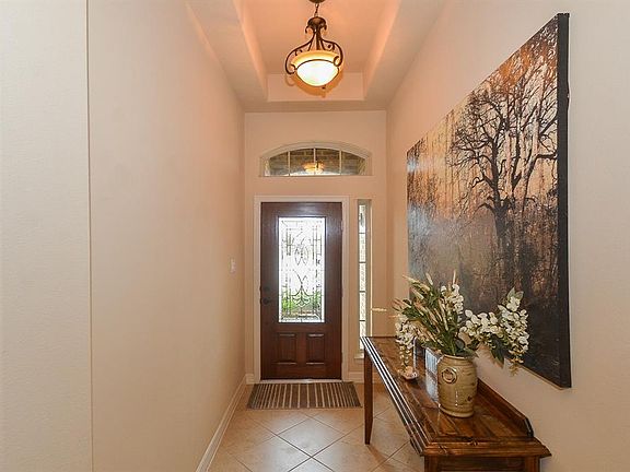 3rd image of 2411 Linden Bluff Ct
