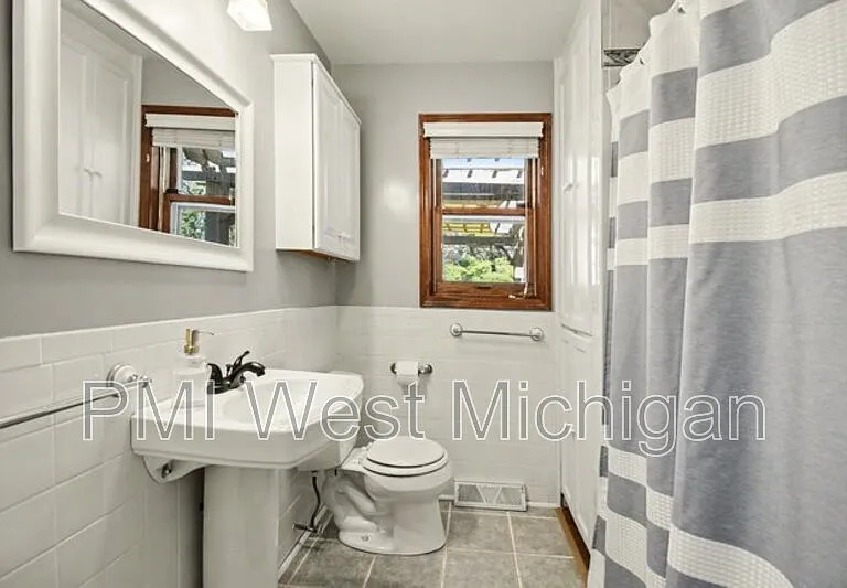 6593 Crownpointe Dr SW — Photo 21