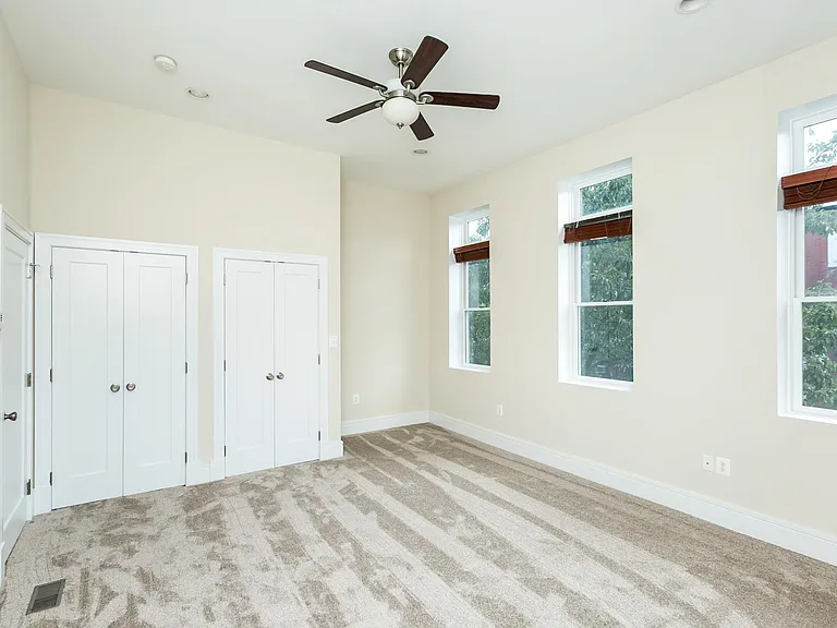 2201 E Fairmount Ave #A — Photo 30