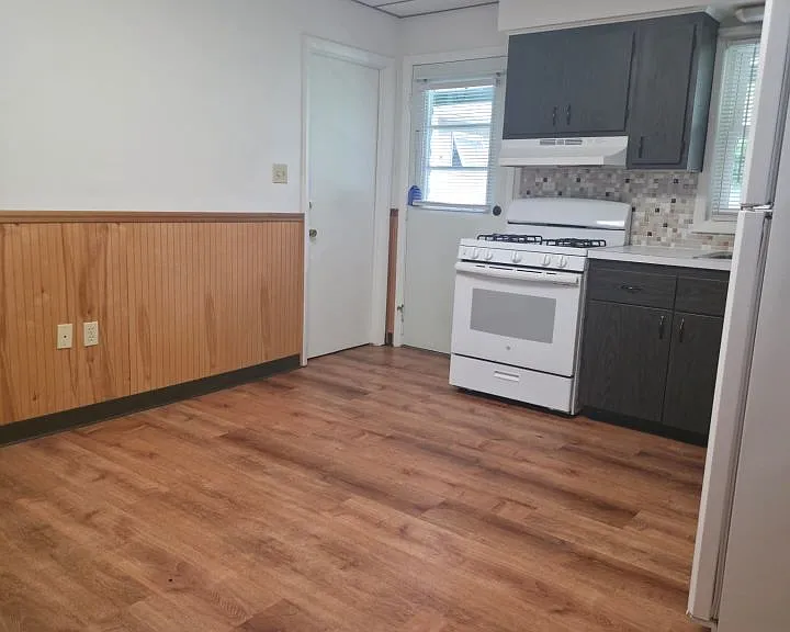 74 Schuler St — Photo 7