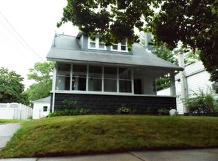 2010 Swensberg Ave NE, Grand Rapids, MI 49505