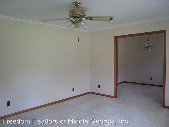 2nd image of 306 Woodland Dr
