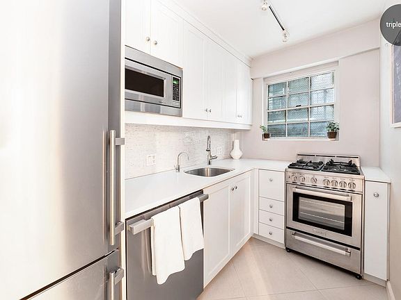3rd image of 55 E 9th St APT 4M