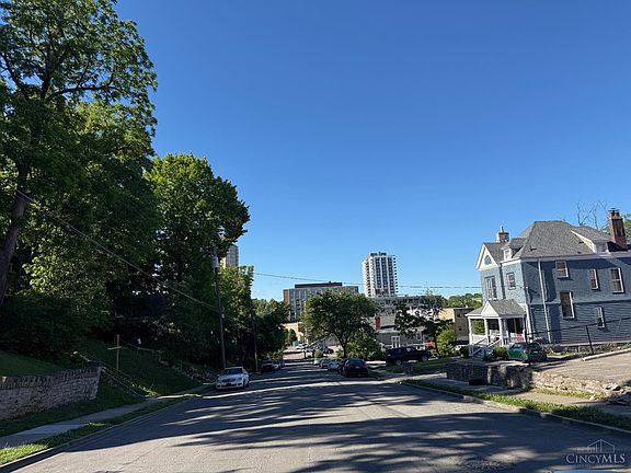 3rd image of 2410 Ashland Ave