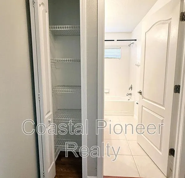 2345 Roanoke Springs Dr — Photo 29