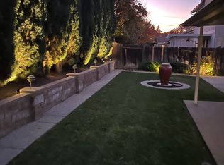 8582 Dianthus Way, Elk Grove, CA 95624