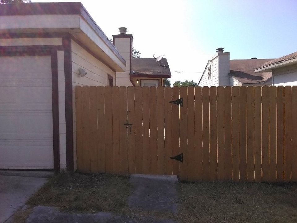 1st image of 1307 Bayou Dr
