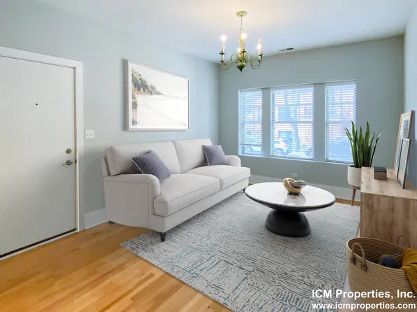 1837 W Cornelia Ave #1, Chicago, IL 60657