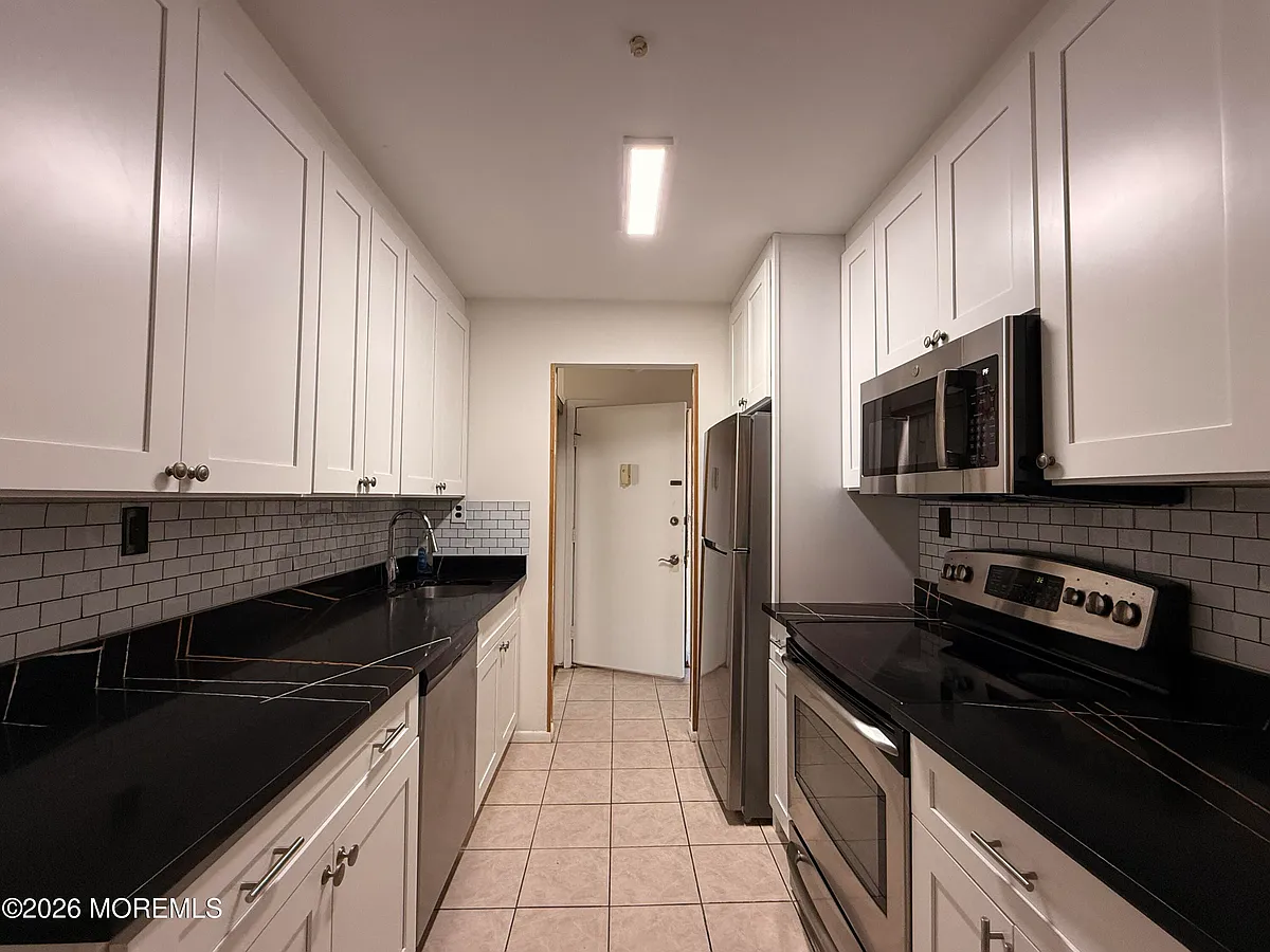 Building Photo - 79 Overlook Way #D