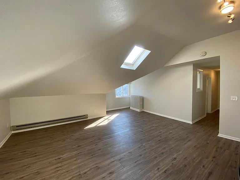 1157 Hague Ave #6 — Photo 10