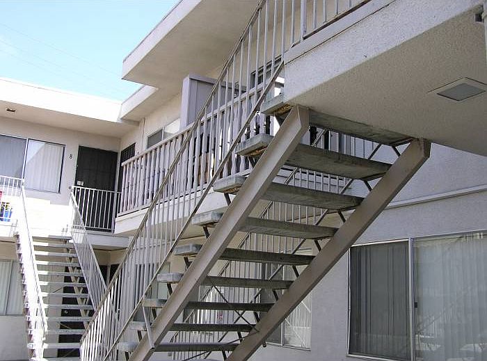 1st image of 4227 49th St APT 1